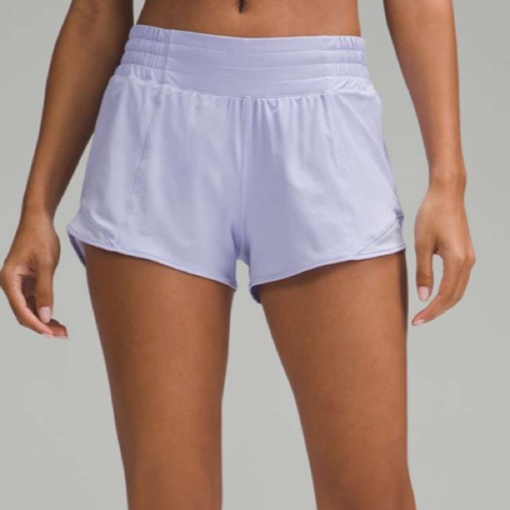 Lululemon Hotty Hot High-Rise Lined Short 2.5"
